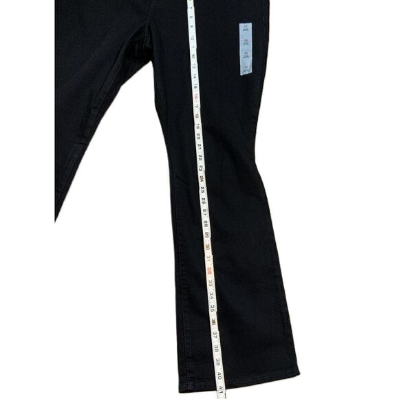 Old Navy Black Mid-Rise Kicker Boot-Cut Casual Academia Preppy Womens Pants 18 - Picture 6 of 15